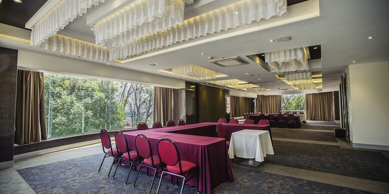 Hotel Jf Grand Puebla
