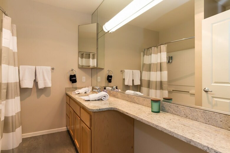 Kasa Seattle Bellevue Apartments