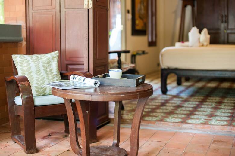 Stylish & Authentic Thai House Right On The Beach!