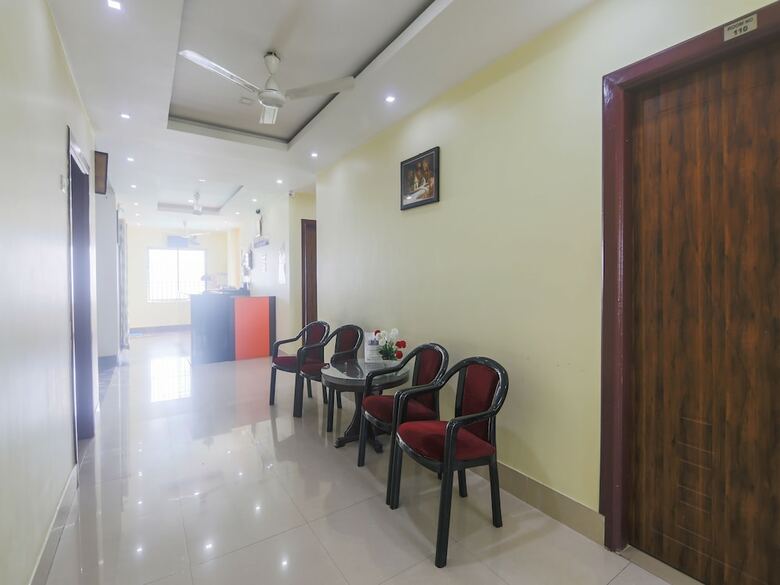 Hotel Oyo 23008 Labanya Holiday Home