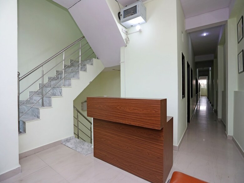 Hotel Oyo 17293 Country Residency