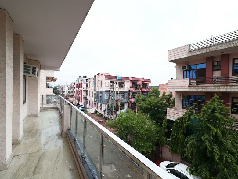Hotel Oyo 16168 Maira Grand