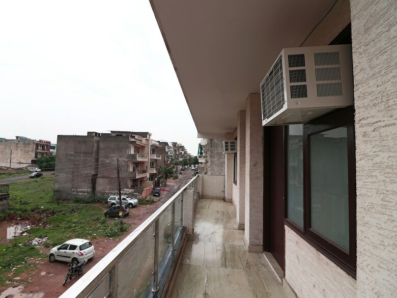 Hotel Oyo 16168 Maira Grand