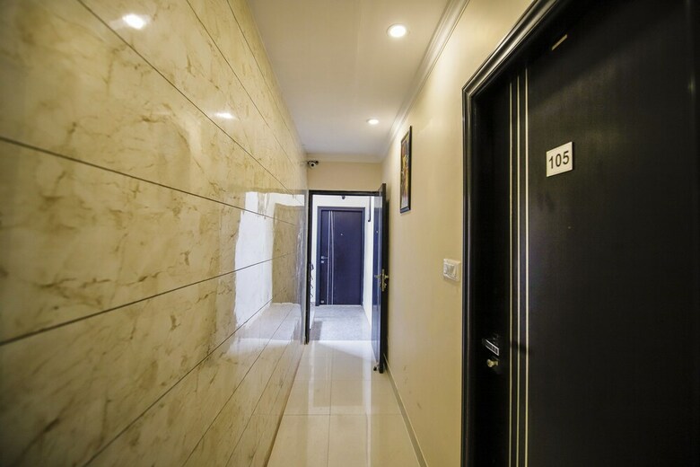 Hotel Oyo 18421 Uphill Courtyard