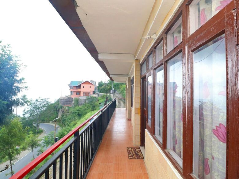 Hotel Oyo Home 18477 Cheerful Stay
