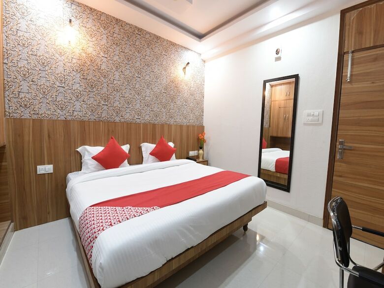 Apartamentos Oyo 14387 Luxury Inn
