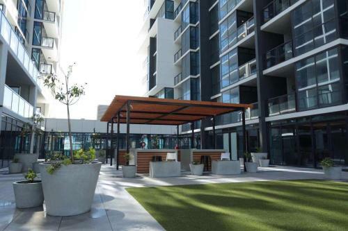 Mid City Apartment
