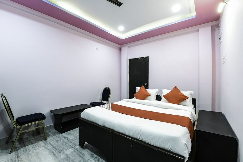 Oyo 17302 Yugis Vedhika Hotel