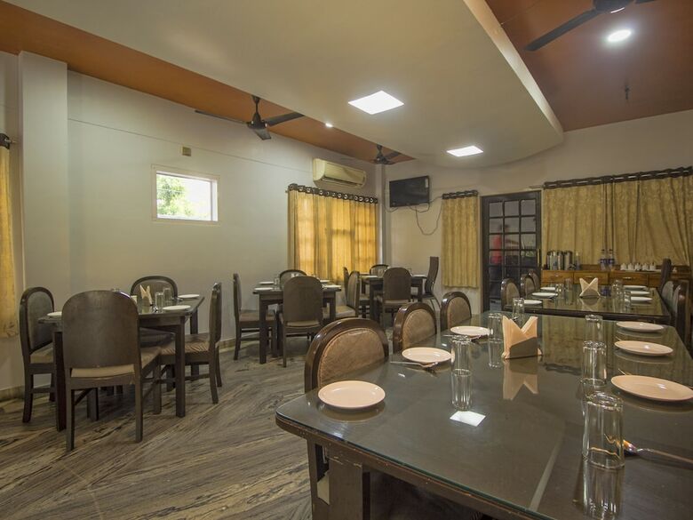 Oyo 13521 Sudhriti Hotel