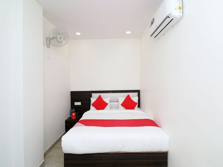 Hotel Oyo 28246 Rohtak Residency
