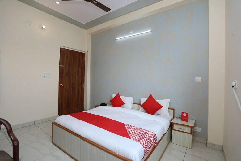 Hotel Oyo 17291 Shree Ram Palace
