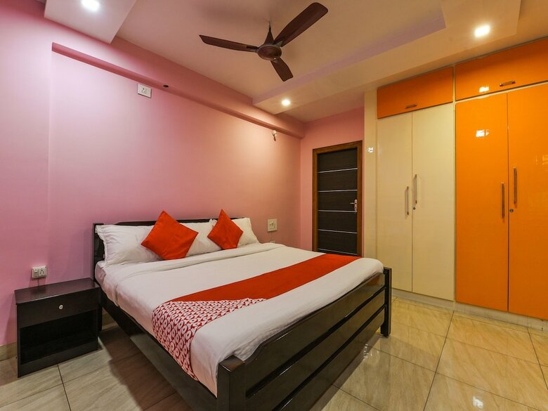 Hotel Oyo 18612 Sree Sai Surya Service Apartment