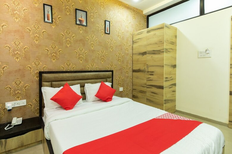 Oyo 16546 Hotel Saurabh