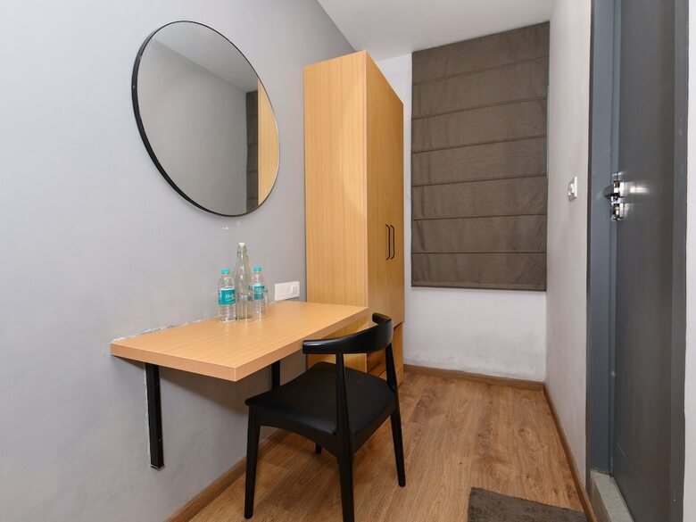 Oyo Flagship 17173 Hotel Function Inn
