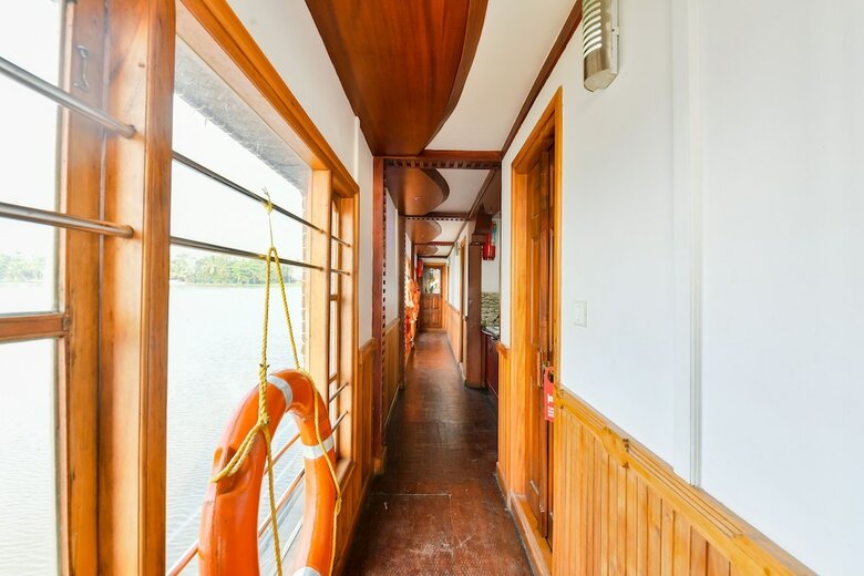 Oyo 23231 Khbo Gold Sharing Houseboat