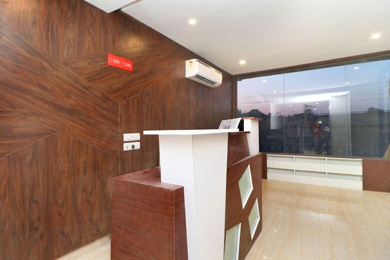 Oyo 19716 Hotel Shanay