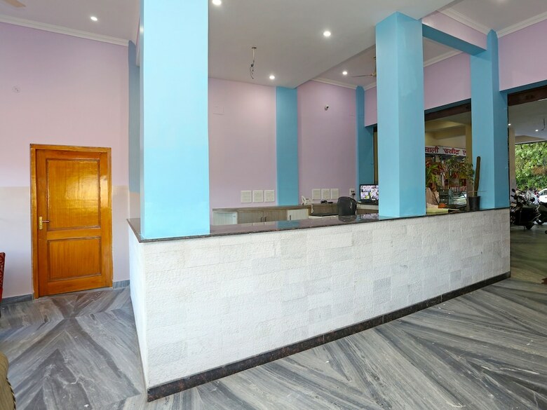Oyo 19638 Hotel Jay Continental