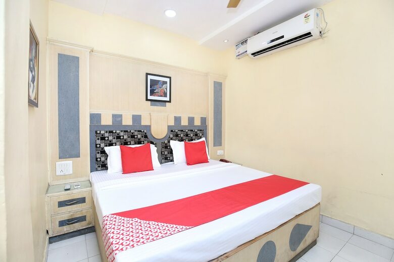 Oyo 17430 Gulshah Hotel