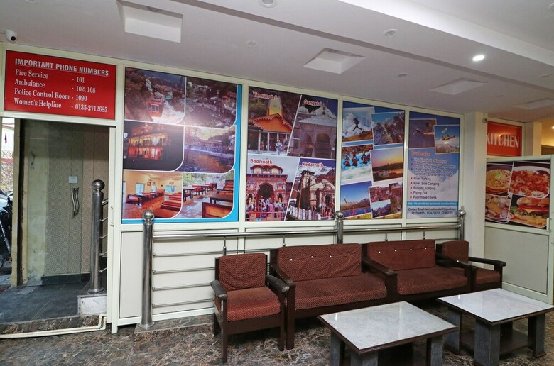Oyo 22359 Hotel Raj Palace