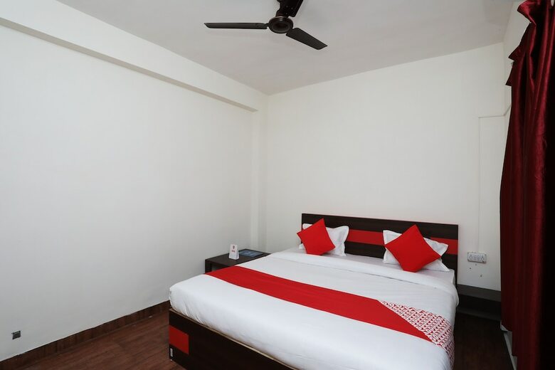 Hotel Oyo 22630 The Dream Palace