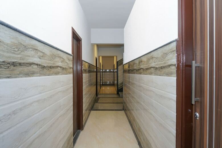 Hotel Oyo Flagship 24427 Jayam Nagar