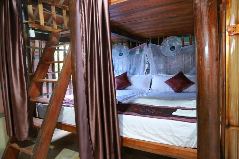 Hotel Queen Ponaland Homestay