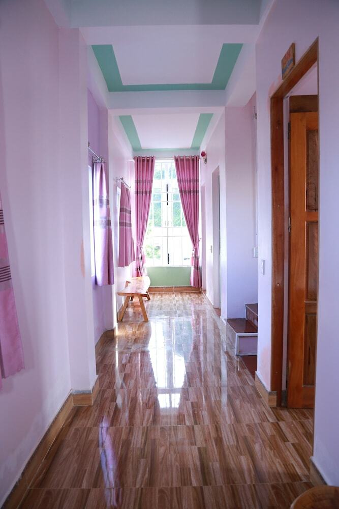 Hotel Queen Ponaland Homestay