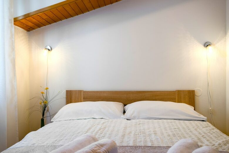 Split Apartments With Hotel Service