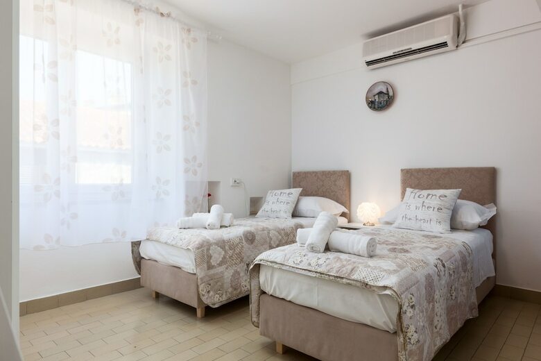 Split Apartments With Hotel Service
