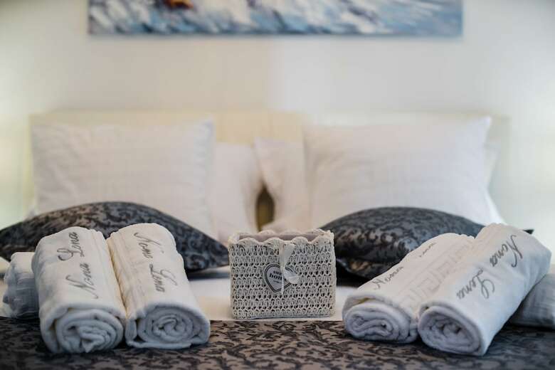 Split Apartments With Hotel Service