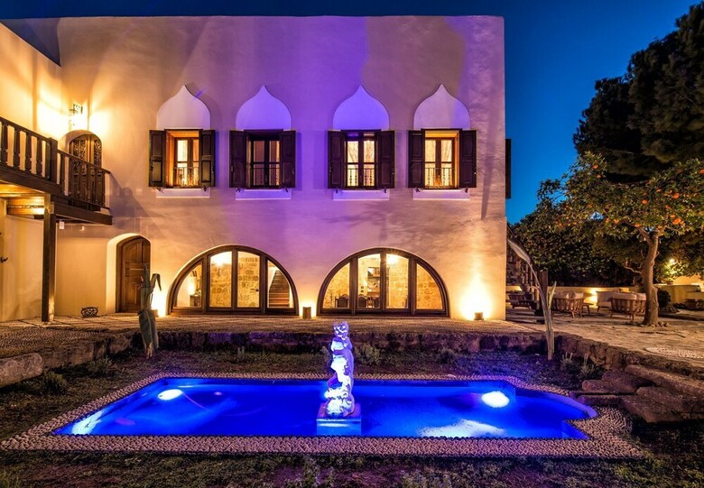 Lemuria Manor, Wine Dark Sea Villas