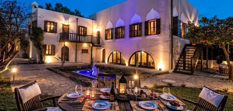 Lemuria Manor, Wine Dark Sea Villas