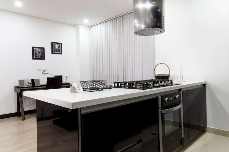 Chic� Apartments By Nomad Guru