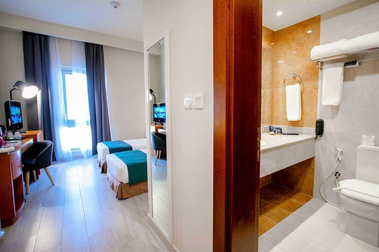 Bm Acacia Hotel And Apartments