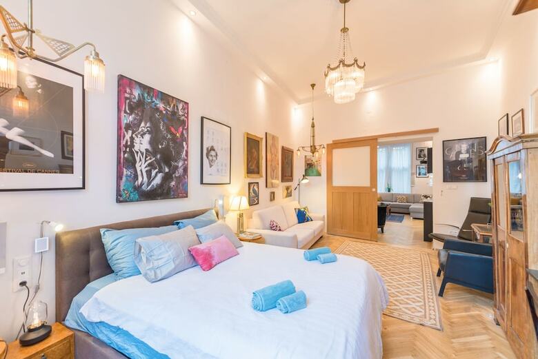 Oasis Apartments - Castle District I
