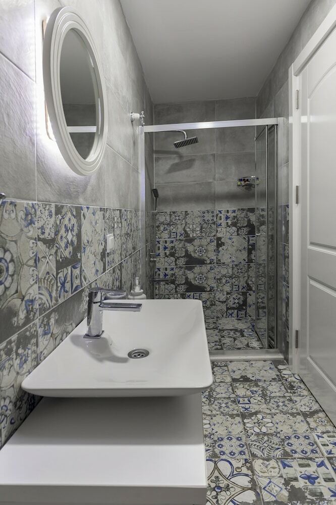 Troas Ada Hotel