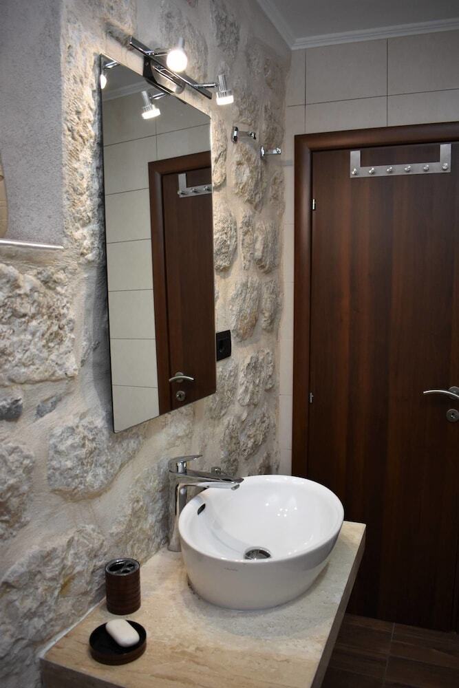 Apartments Konoba 224