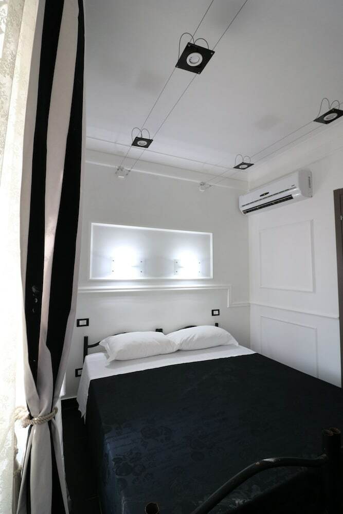 Hostal Palace Rome