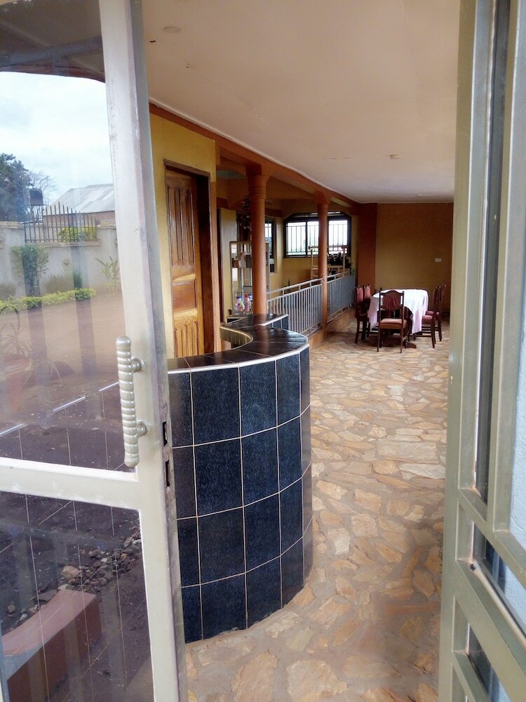 Hotel Hem Guest House