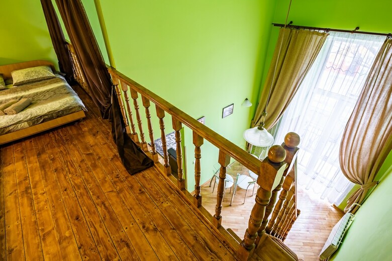 Duplex Apartment On Svobody Avenue