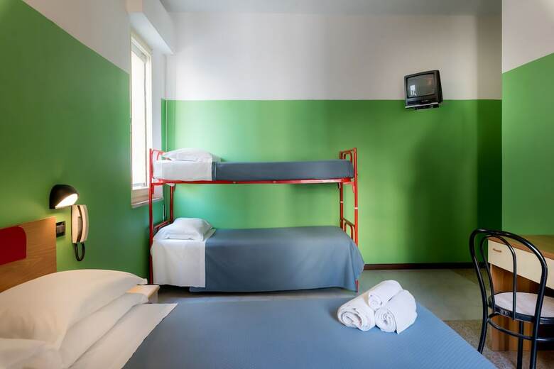 Hot N' Fun Berna Hotel