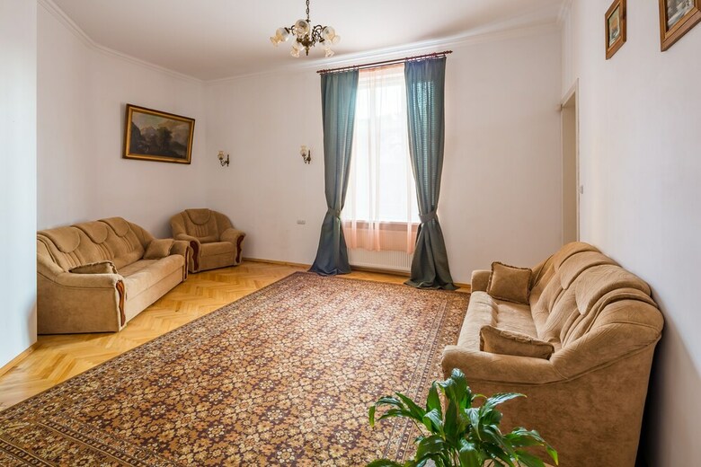 Apartamentos Three Rooms On Hnatyuka 3