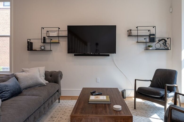 Capitol Hill - Four Bedroom Townhouse