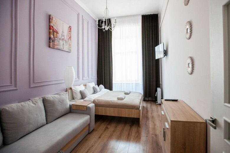 Sf Central Apartments