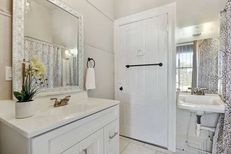 Troup Square - Three Bedroom Villa