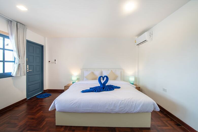 Hostal The Rock Samui - Hostel