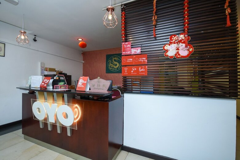 Hotel Oyo 976 Dragon Inn