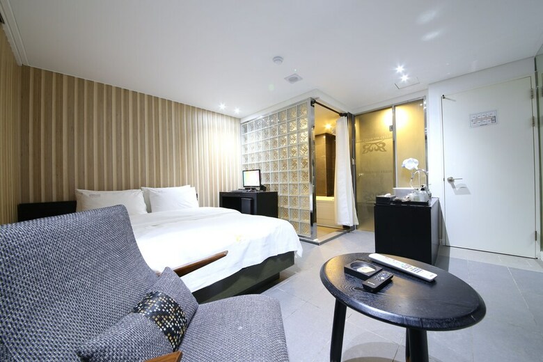 Cello Hotel