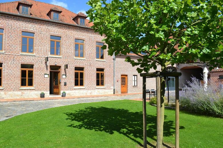 Hotel Le Domaine Des Cigognes