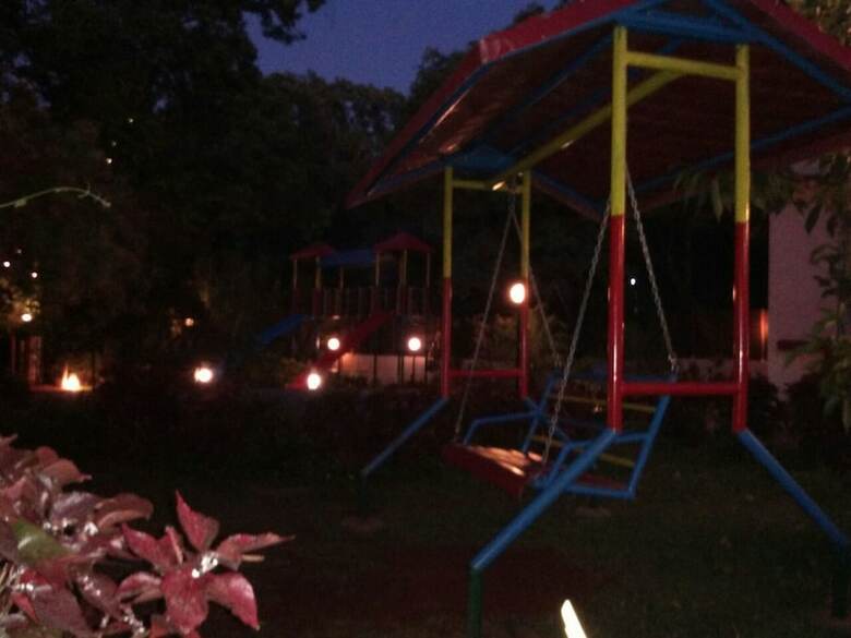 Hotel Redwood Resort Matheran